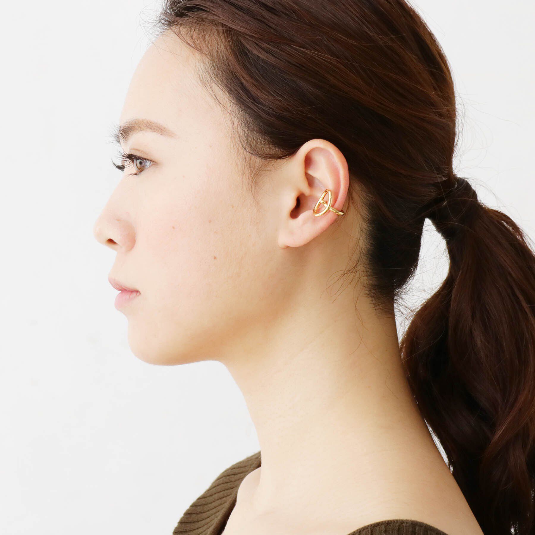 COCOSHNIK「シルバー オーバル イヤーカフ GP」|イヤリング|