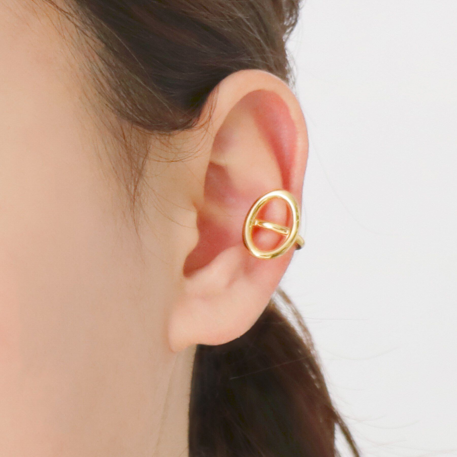 COCOSHNIK「シルバー オーバル イヤーカフ GP」|イヤリング|