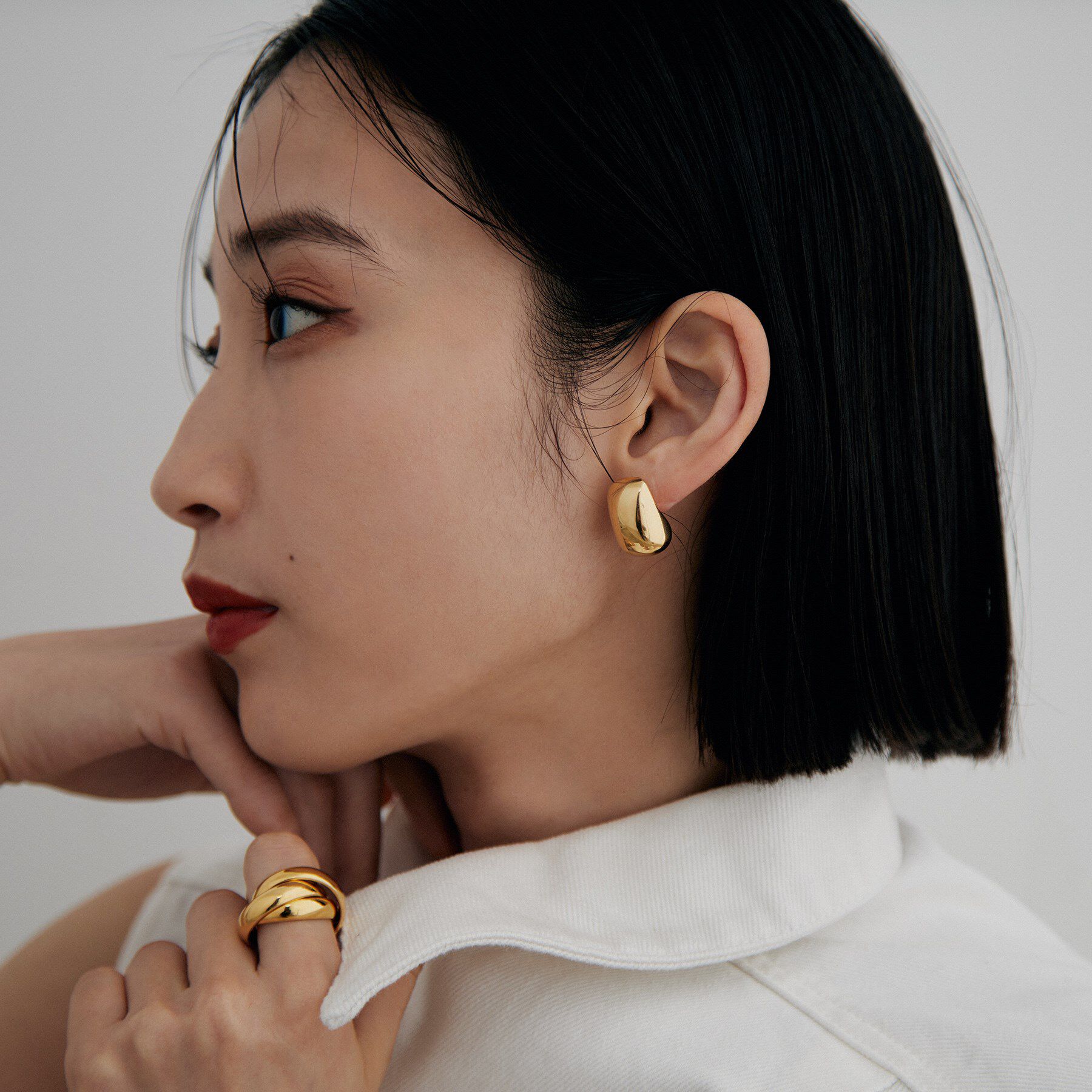 COCOSHNIK ONKITSCH「シルバー ホロウピアス ロングクッションシェイプ GP」|ピアス|