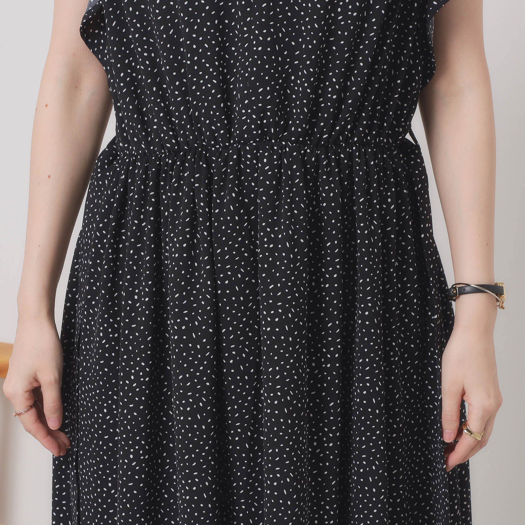 ITS&rsquo;DEMO「【手洗い可】フリル袖ブラウジングワンピース」|ワンピース|