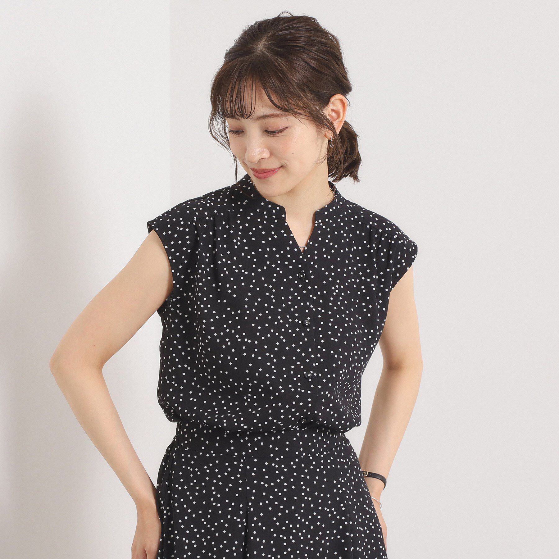 ITS&rsquo;DEMO「【UVカット／速乾／冷感／洗濯機OK／洗濯後しわになりにくい】麻調ストレッチ前開きブラウス＜ラク服シ」|シャツ・ブラウス|