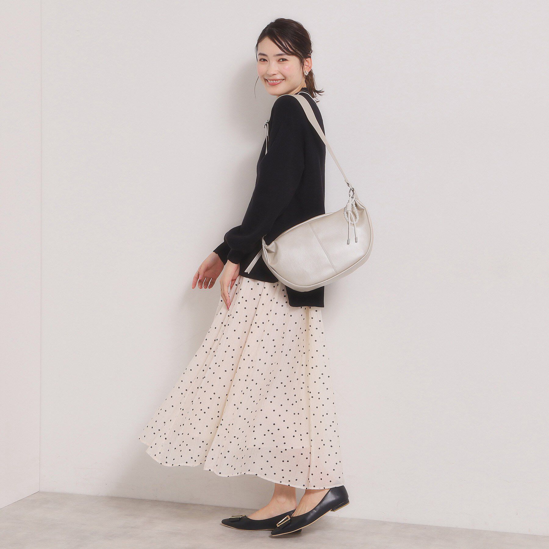 ITS&rsquo;DEMO「パール調チャーム付きショルダー」|ショルダー・メッセンジャー|