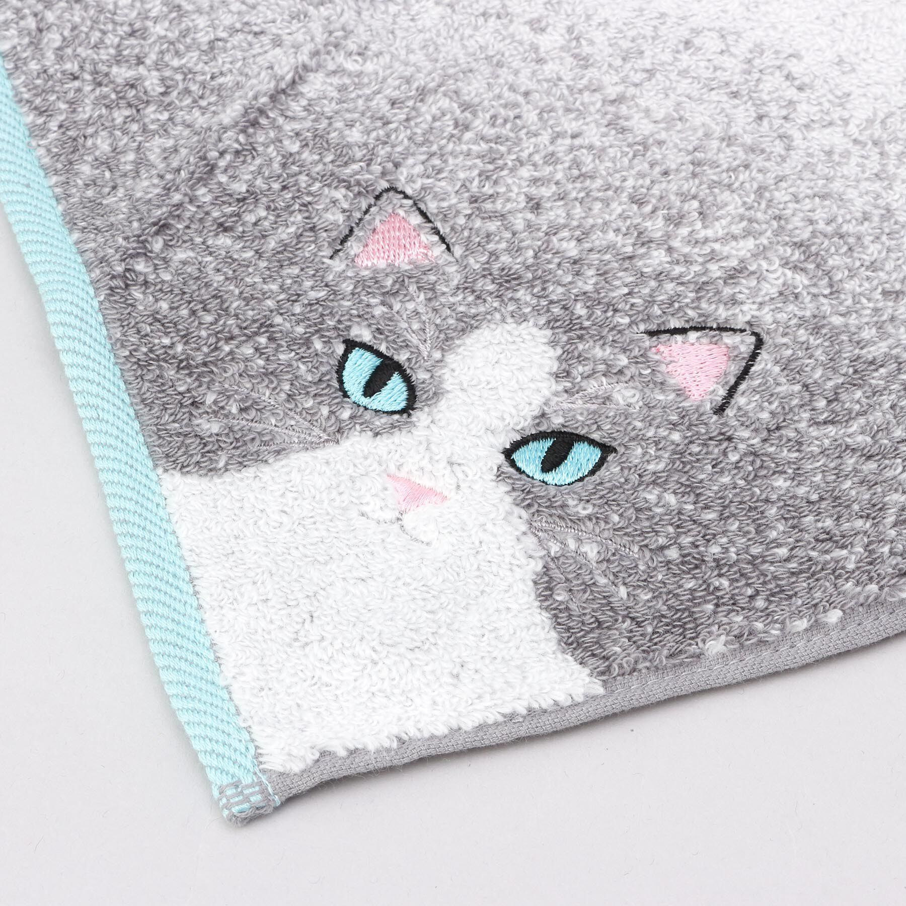 212 KITCHEN STORE「うちの子メイトはんかち ハチワレ ブルー」|ハンカチ|