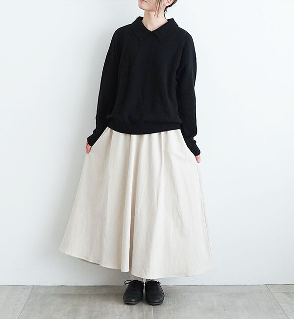 休日と詩「休日のやさしい襟のニット」|ニット・セーター|