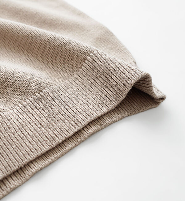 休日と詩「休日のやさしい襟のニット」|ニット・セーター|