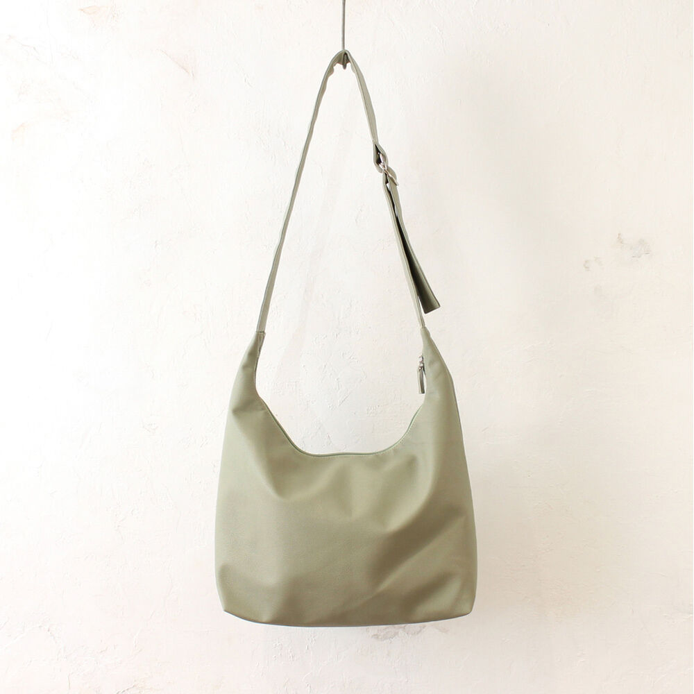 BACKYARD FAMILY「ショルダーバッグ レディース 通販 ワンショルダーバッグ フェイクレザー 斜め掛けバッグ 大容量」|ショルダー・メッセンジャー|グリーン1