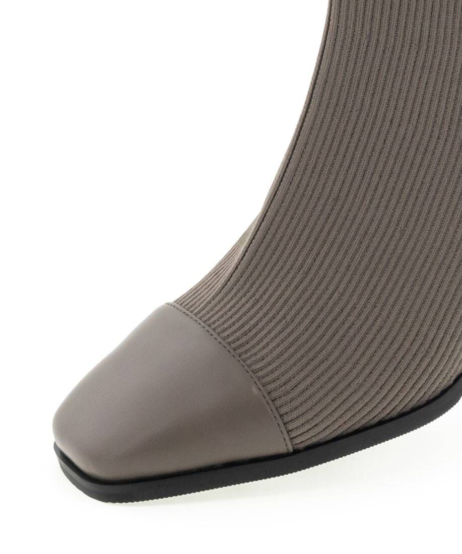  「ストレッチ チャンキーヒールニットブーツ」|ショートブーツ|