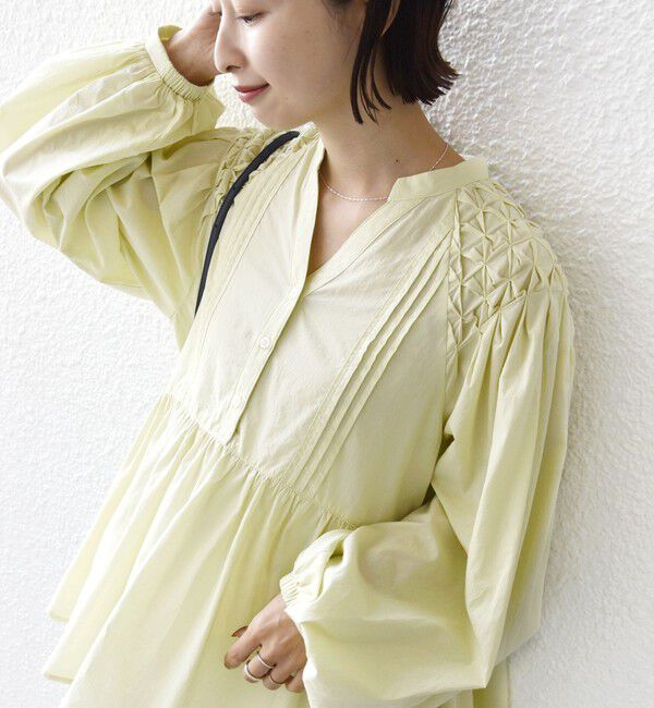 SHIPS for women「【WEB限定】〈手洗い可能〉ショルダー 刺繍 タック ブラウス」|シャツ・ブラウス|ライトイエロー