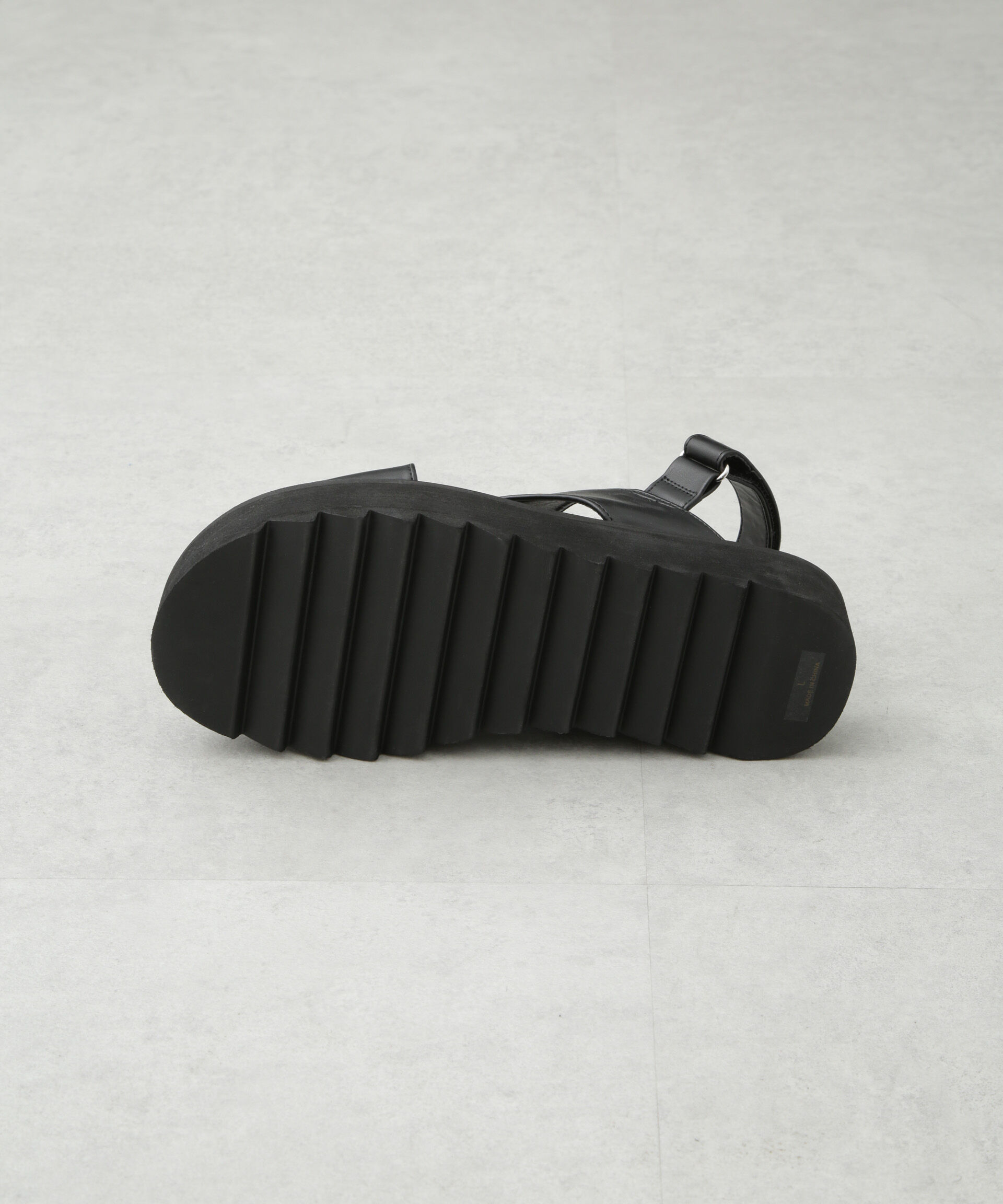  「ライトウェイトストラップサンダル」|サンダル|