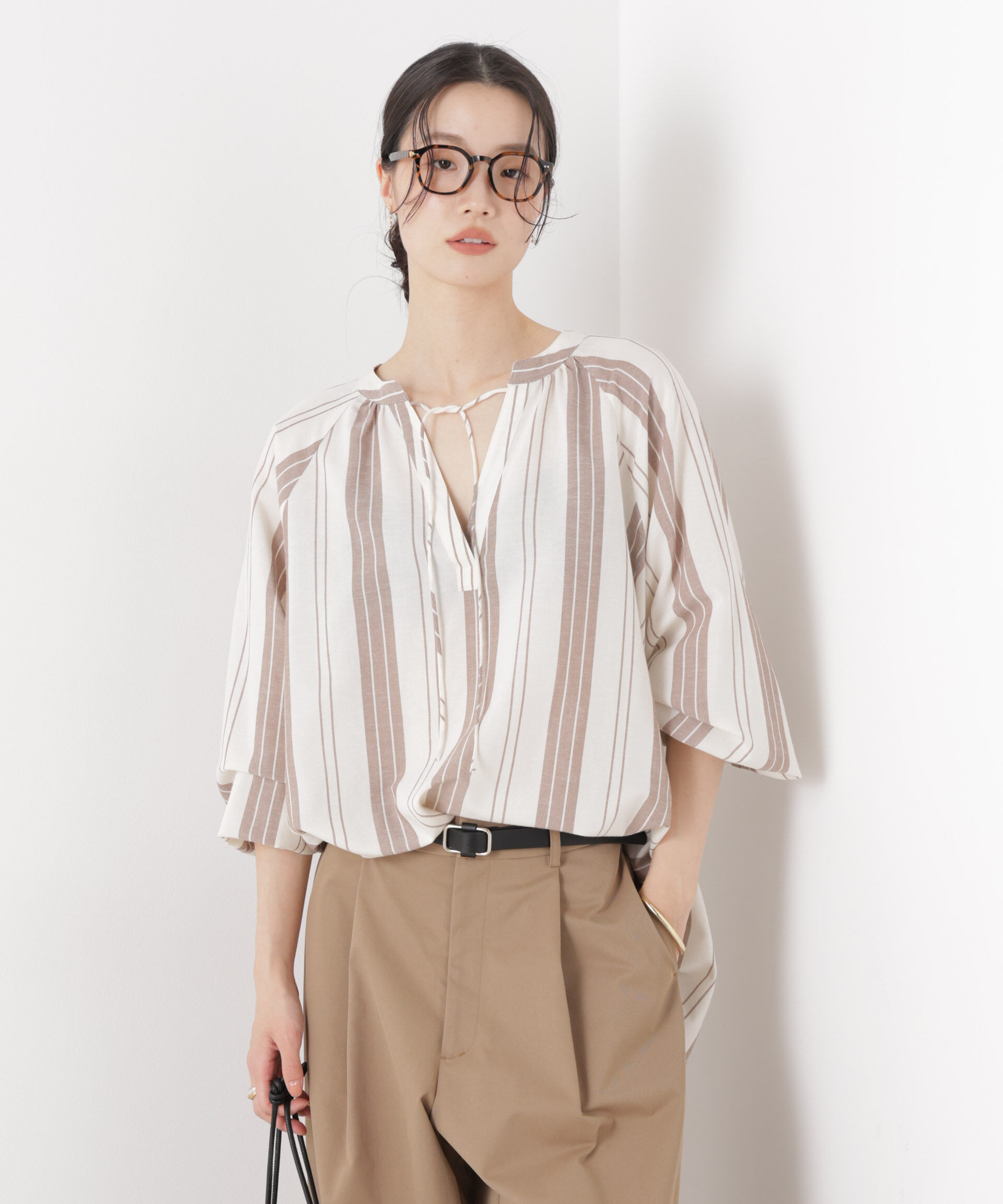 nano･universe「マシンウォッシャブルリネン混 ドルマンプルオーバーブラウス」|シャツ・ブラウス|ブラウン