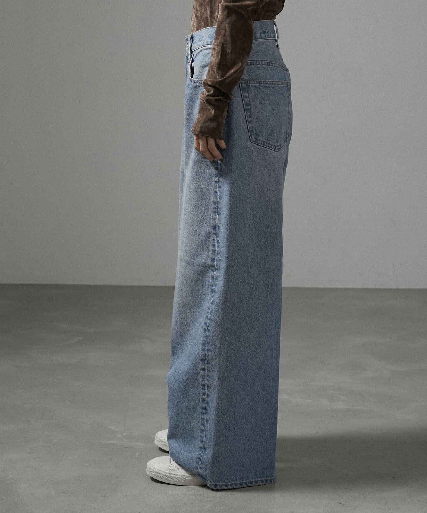 SALON adam et rope'「センタープレスバギーデニム」|デニム|