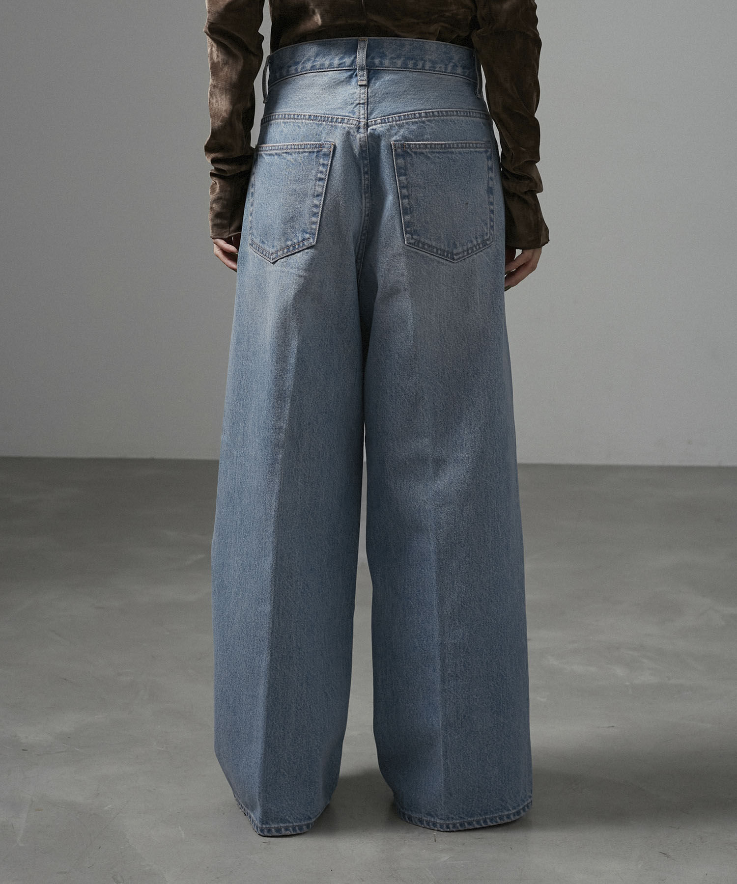 SALON adam et rope'「センタープレスバギーデニム」|デニム|