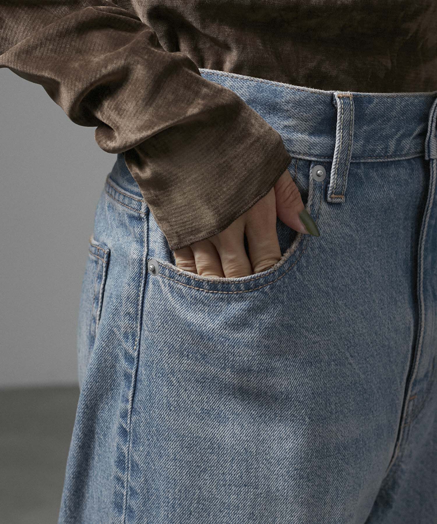 SALON adam et rope'「センタープレスバギーデニム」|デニム|