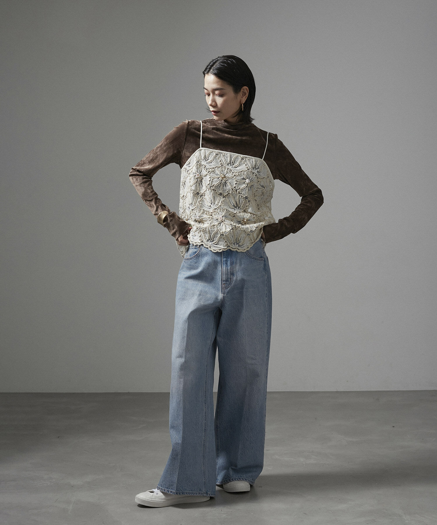 SALON adam et rope'「センタープレスバギーデニム」|デニム|