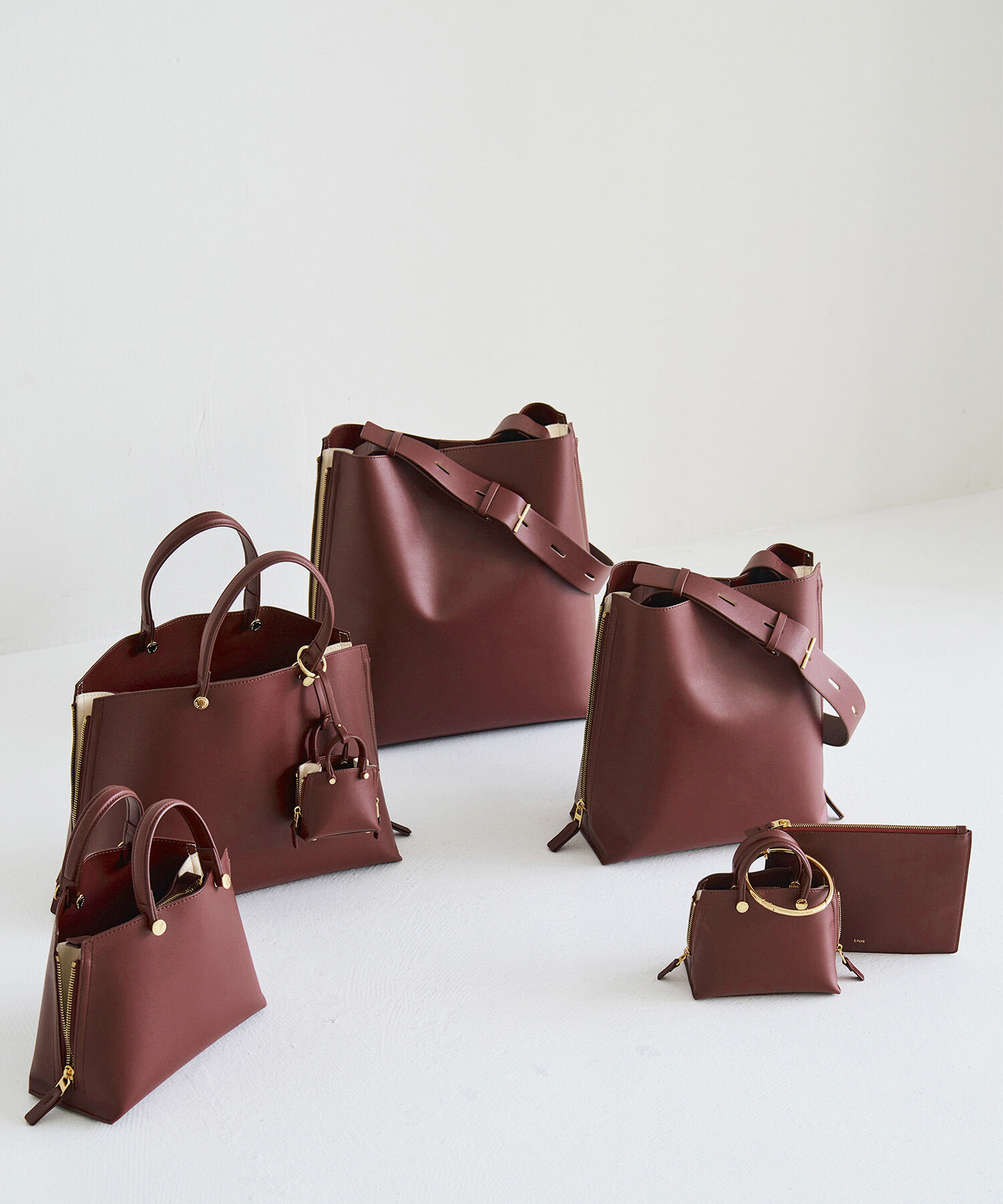 E'POR「【A4対応】【通勤】【E'POR】Y BAG Shoulder Large（サイドジップショルダーバッグ）【WEB限定/一部店舗限」|ショルダー・メッセンジャー|