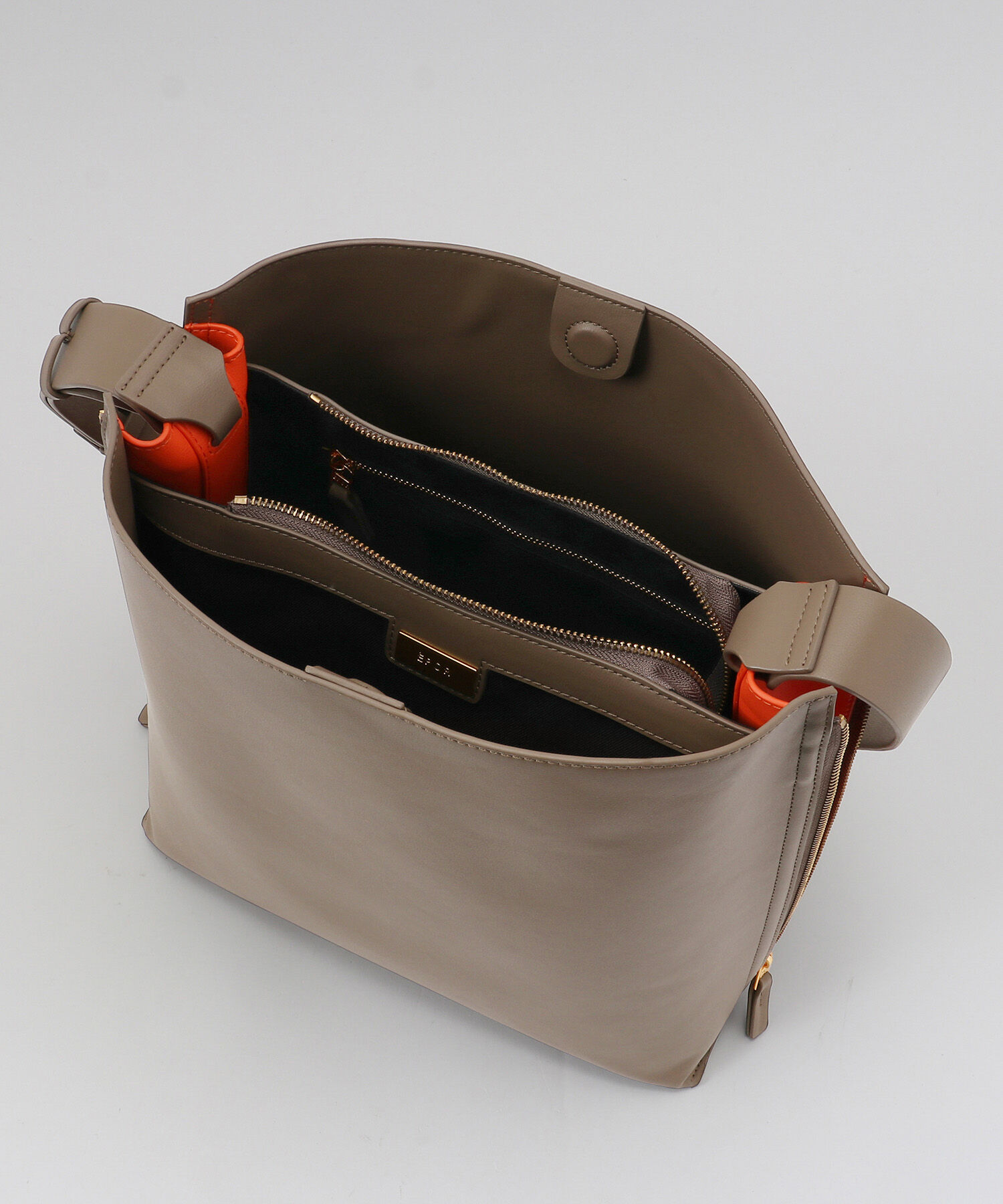 E'POR「【A4対応】【通勤】【E'POR】Y BAG Shoulder Large（サイドジップショルダーバッグ）【WEB限定/一部店舗限」|ショルダー・メッセンジャー|