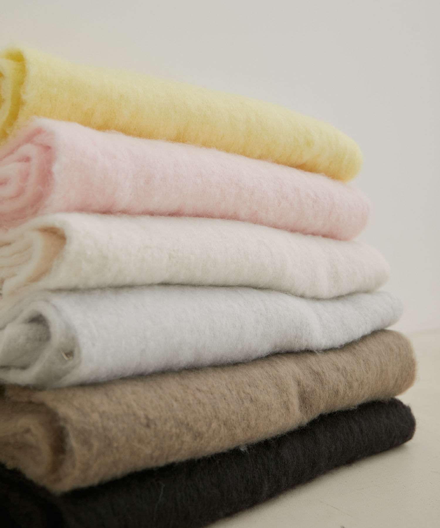 VIS「リサイクルポリふわふわ太フリンジマフラー」|マフラー|