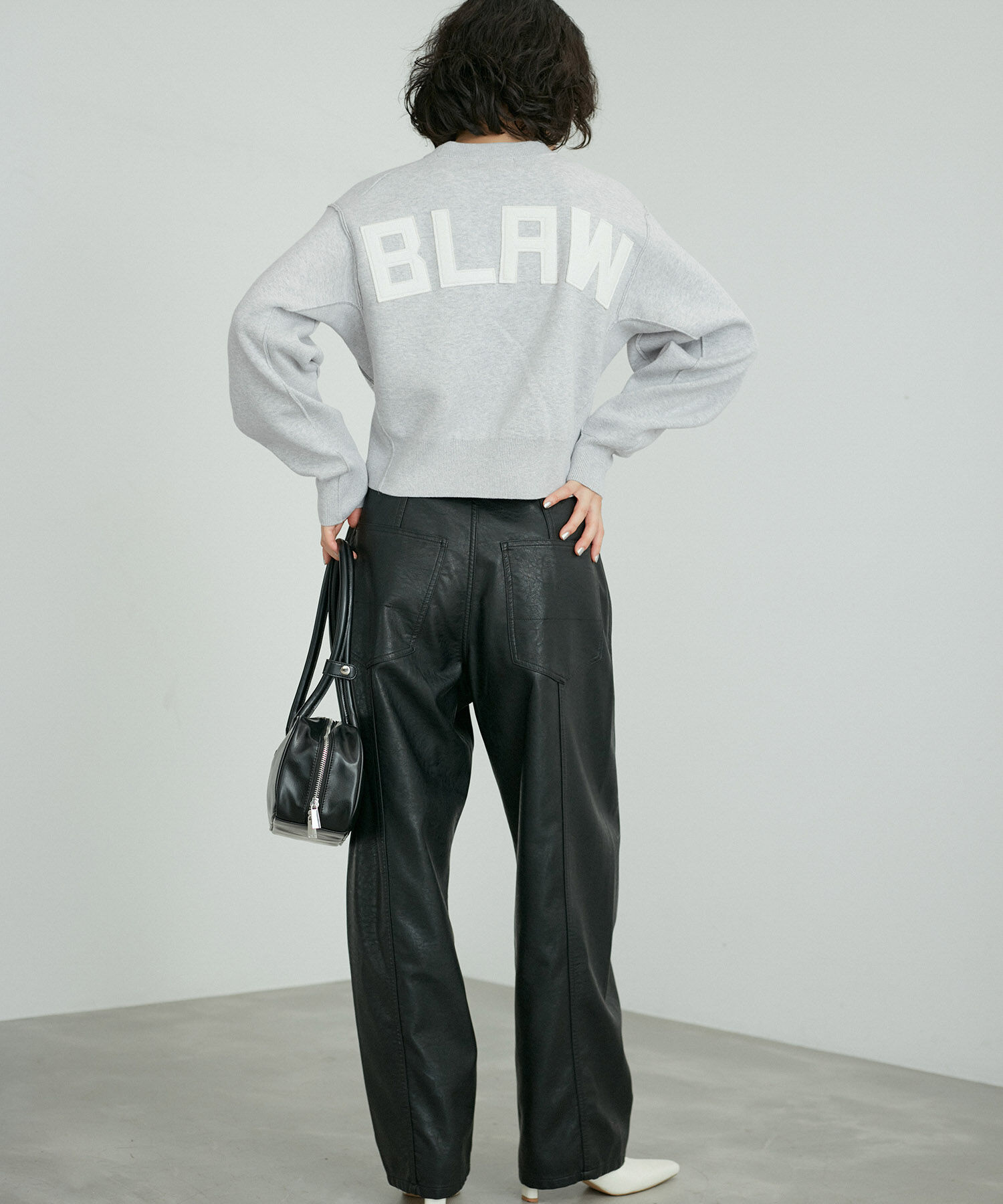 ADAM ET ROPE'「【サステナブル・洗える】フェルト刺しゅうニットプルオーバー」|ニット・セーター|