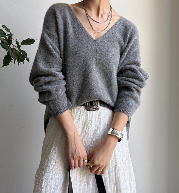  「ファーウール深Vプルオーバー」|ニット・セーター|
