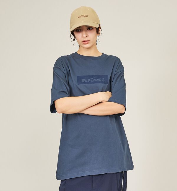 ABAHOUSE「【WILDTHINGS / ワイルドシングス】BOX LOGO TEE / ボッ」|Tシャツ・カットソー|ネイビー