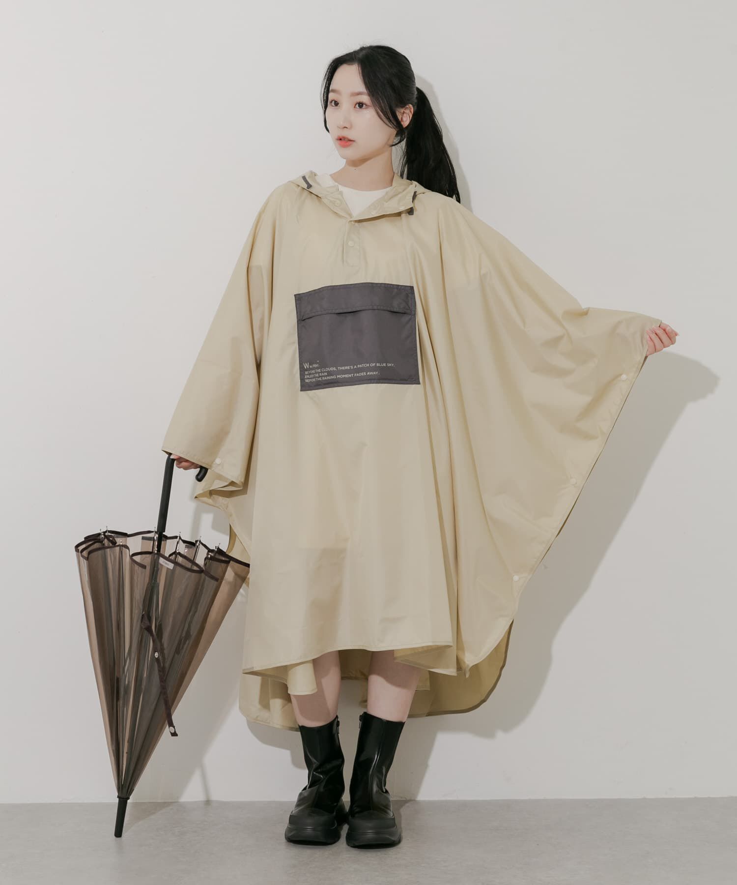 SMELLY「Wpc.　ユニセックス バイカラーパッカブルポンチョ」|ポンチョ・ケープ|ベージュ
