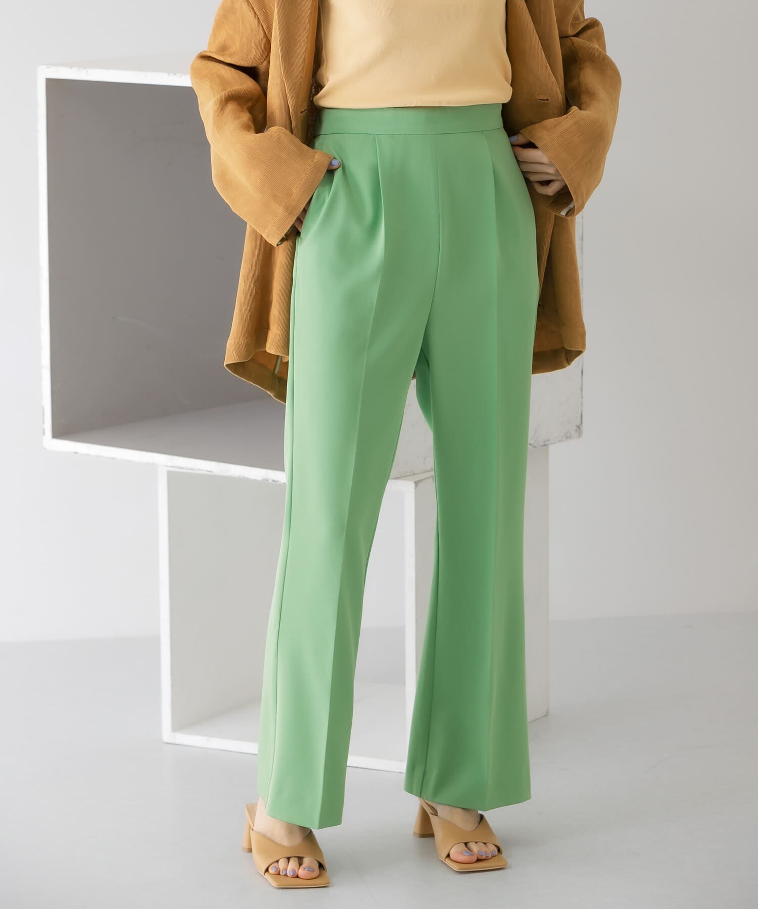  「スリムフレアイージーパンツ」|その他|