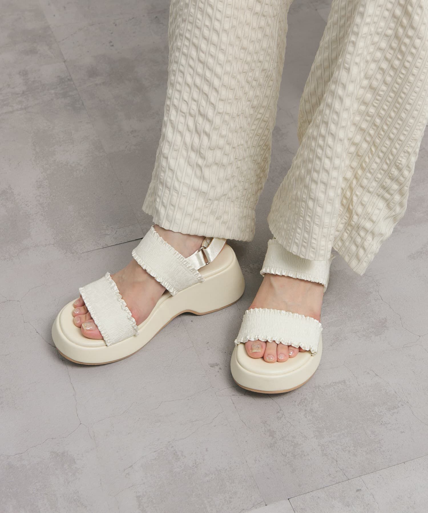  「シャーリングベルトサンダル」|サンダル|