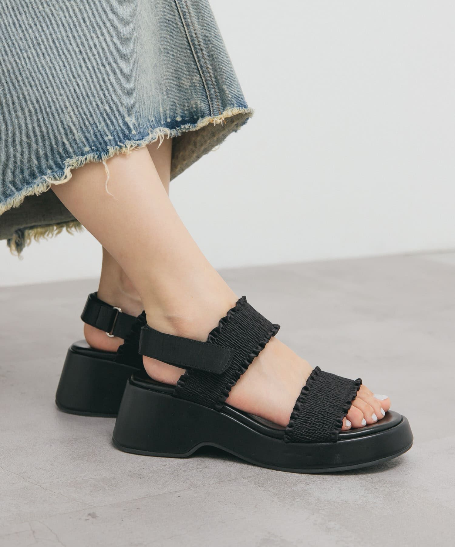  「シャーリングベルトサンダル」|サンダル|