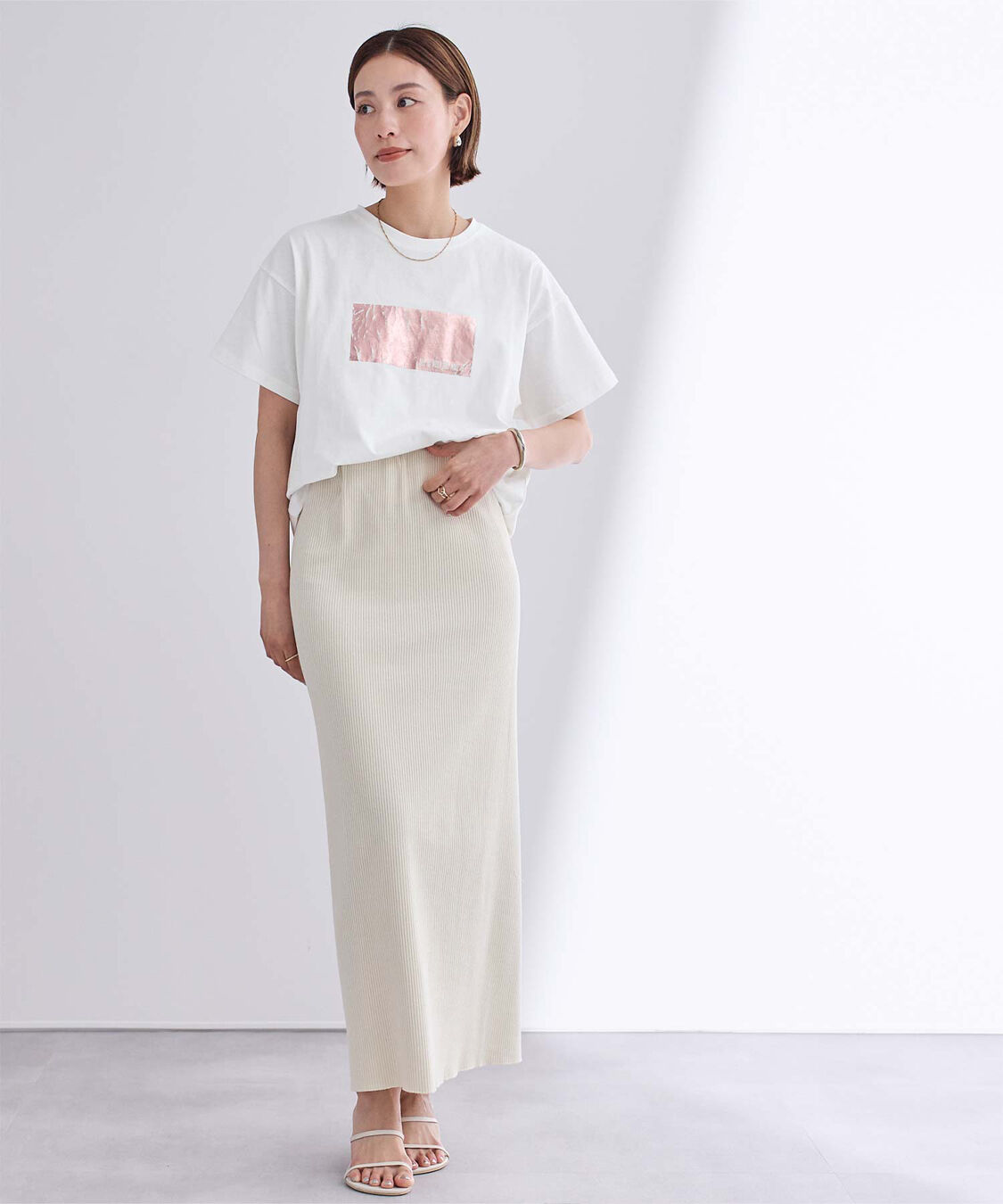 ur's「箔プリントTシャツ」|Tシャツ・カットソー|