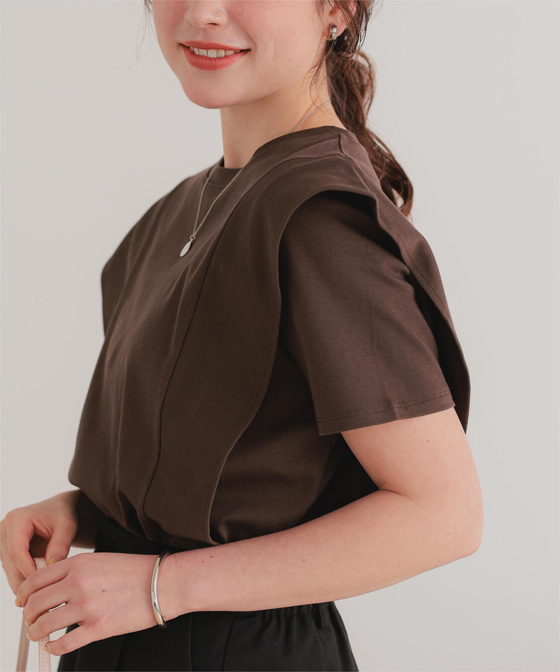 titivate「汗染み防止ラッフルスリーブTシャツ」|Tシャツ・カットソー|