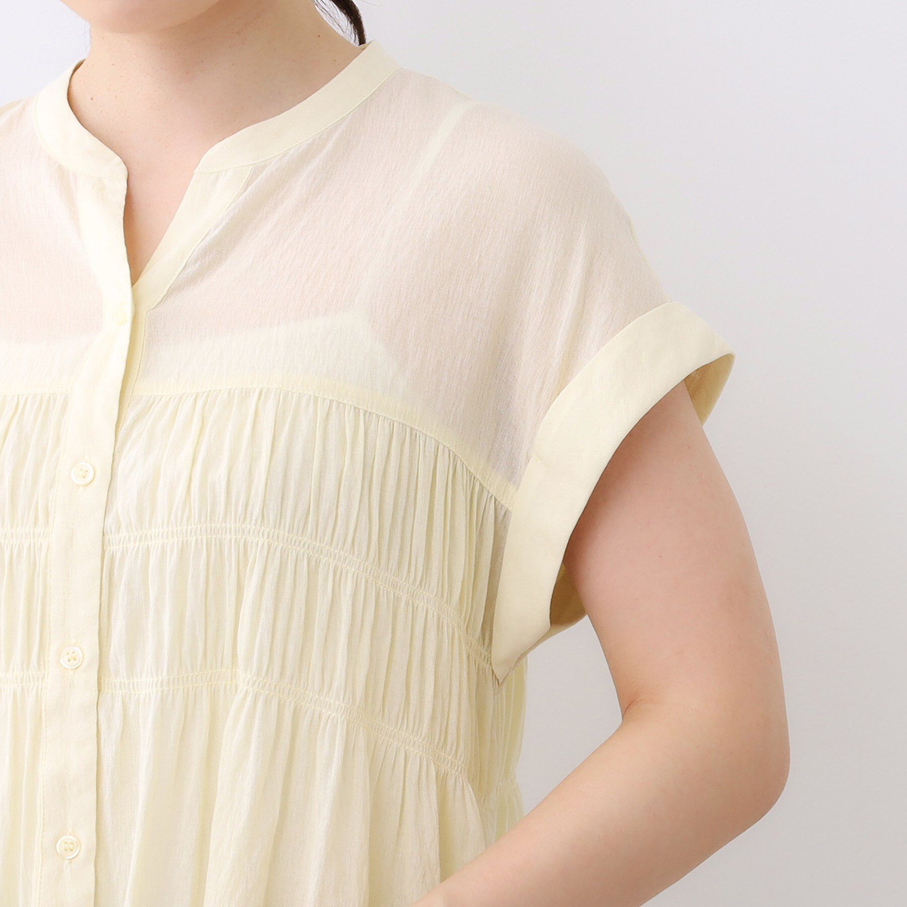 Reflect「【二の腕さりげなくカバー】シャーリングブラウス」|シャツ・ブラウス|