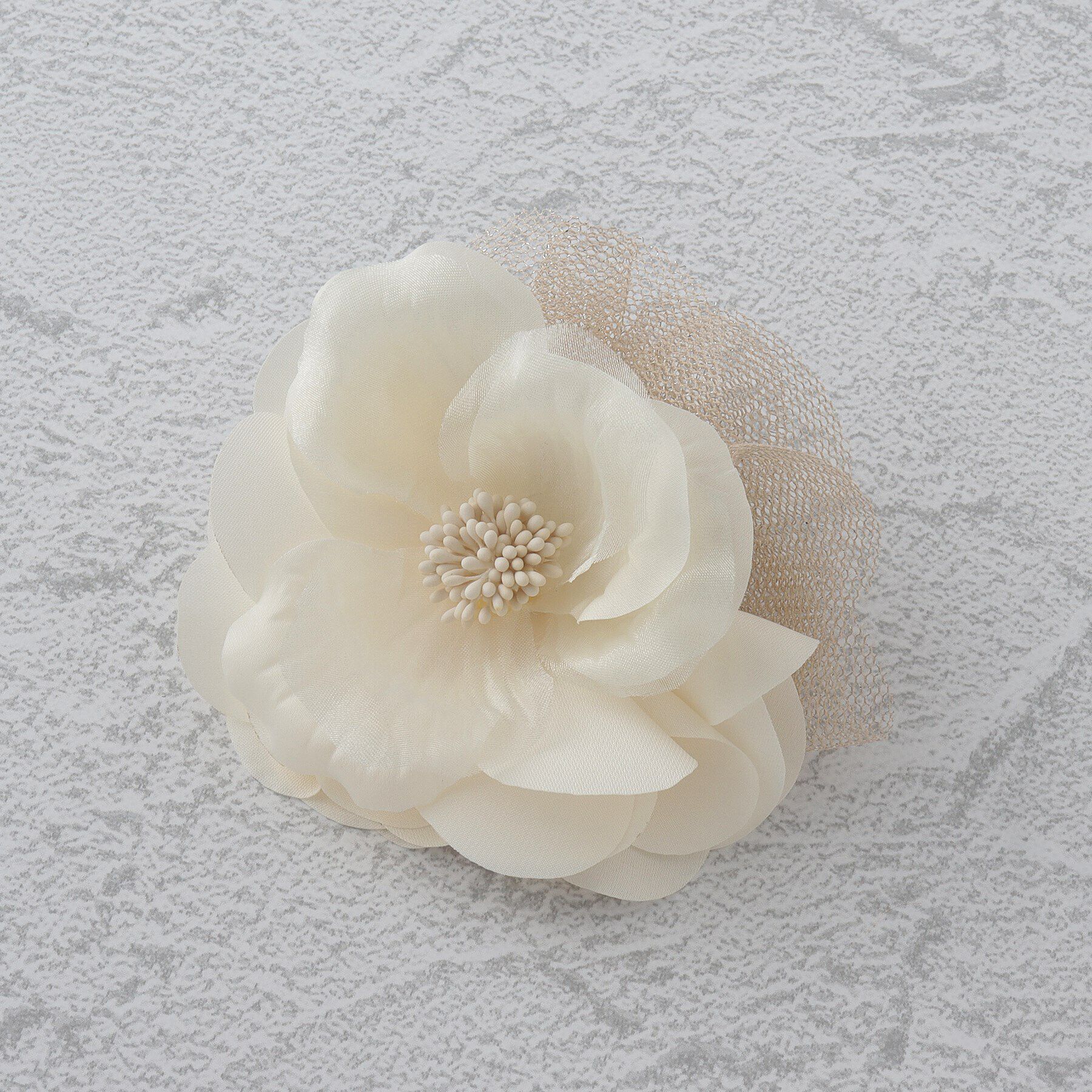 grove「【セレモニー対応】フラワーシフォンコサージュ」|ブローチ・コサージュ|オフホワイト(003