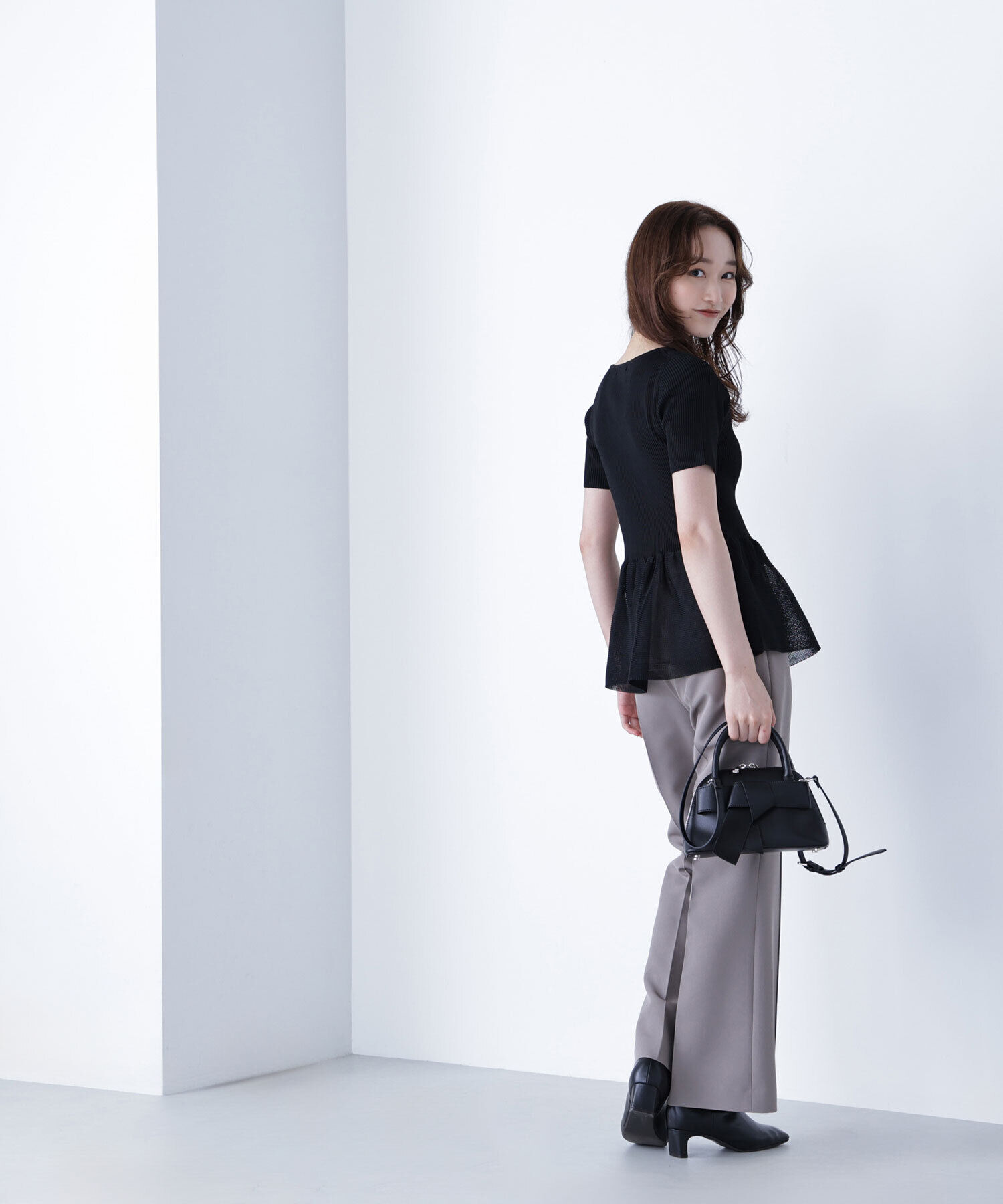  「シアーペプラムフォルムニット」|ニット・セーター|