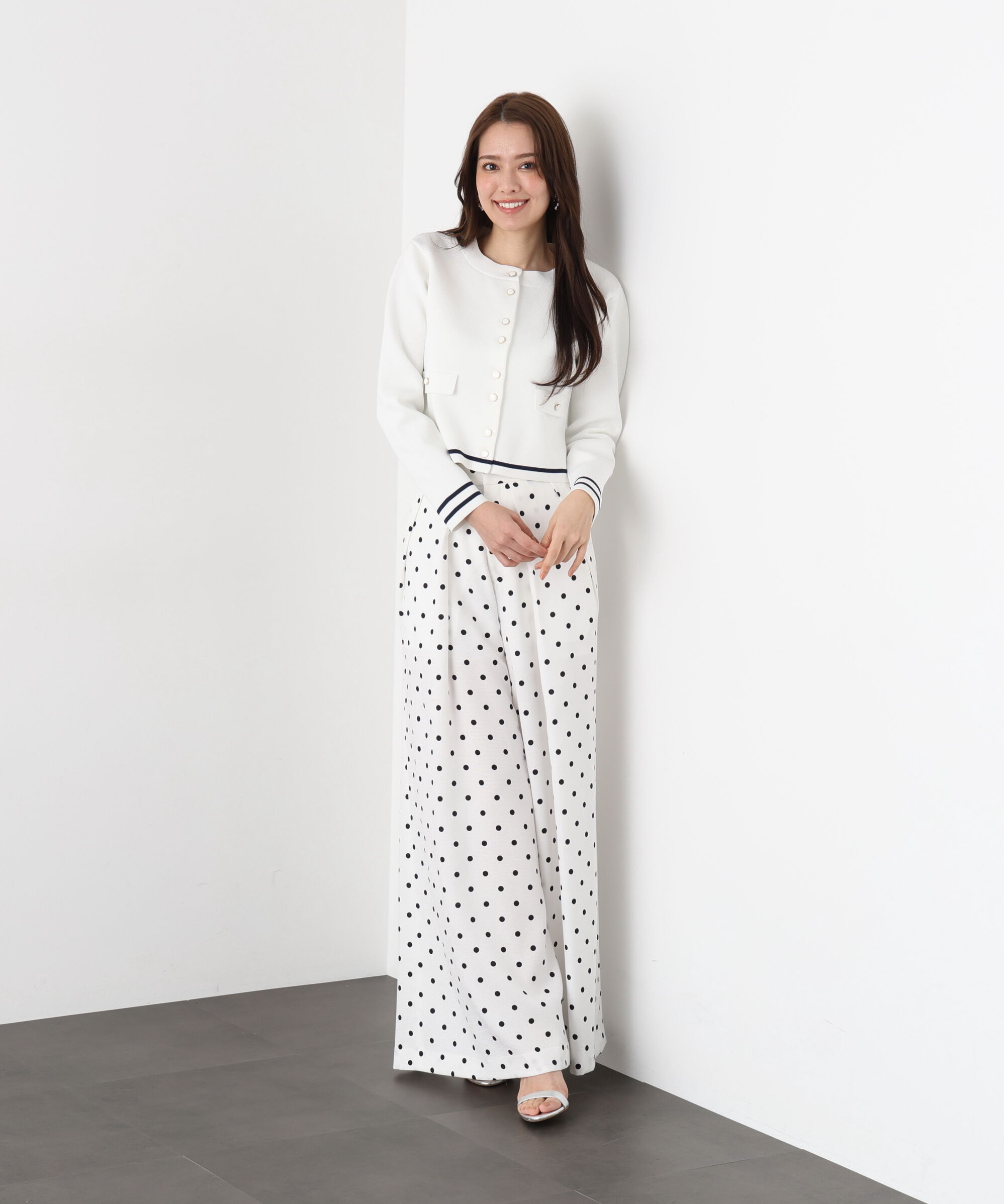  「タックプリーツフレアパンツ」|その他|