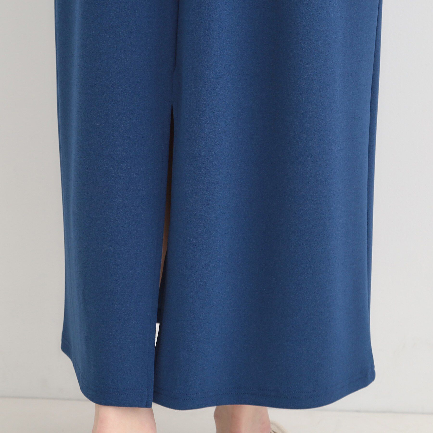 SHOO･LA･RUE「【洗濯機可/S-LL】腰まわりを自然にカバーする ラップ風ナロースカート」|スカート|