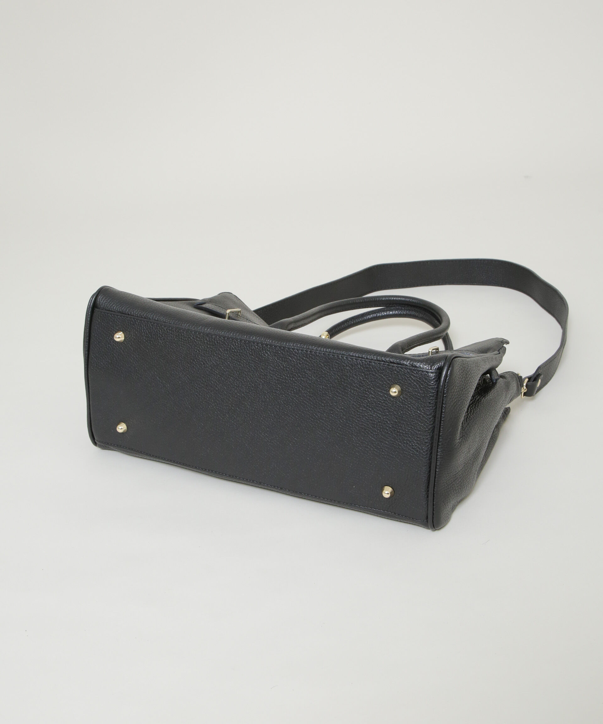 nano･universe「AULENTTI/レザーターンロックモチーフビッグトート」|ショルダー・メッセンジャー|