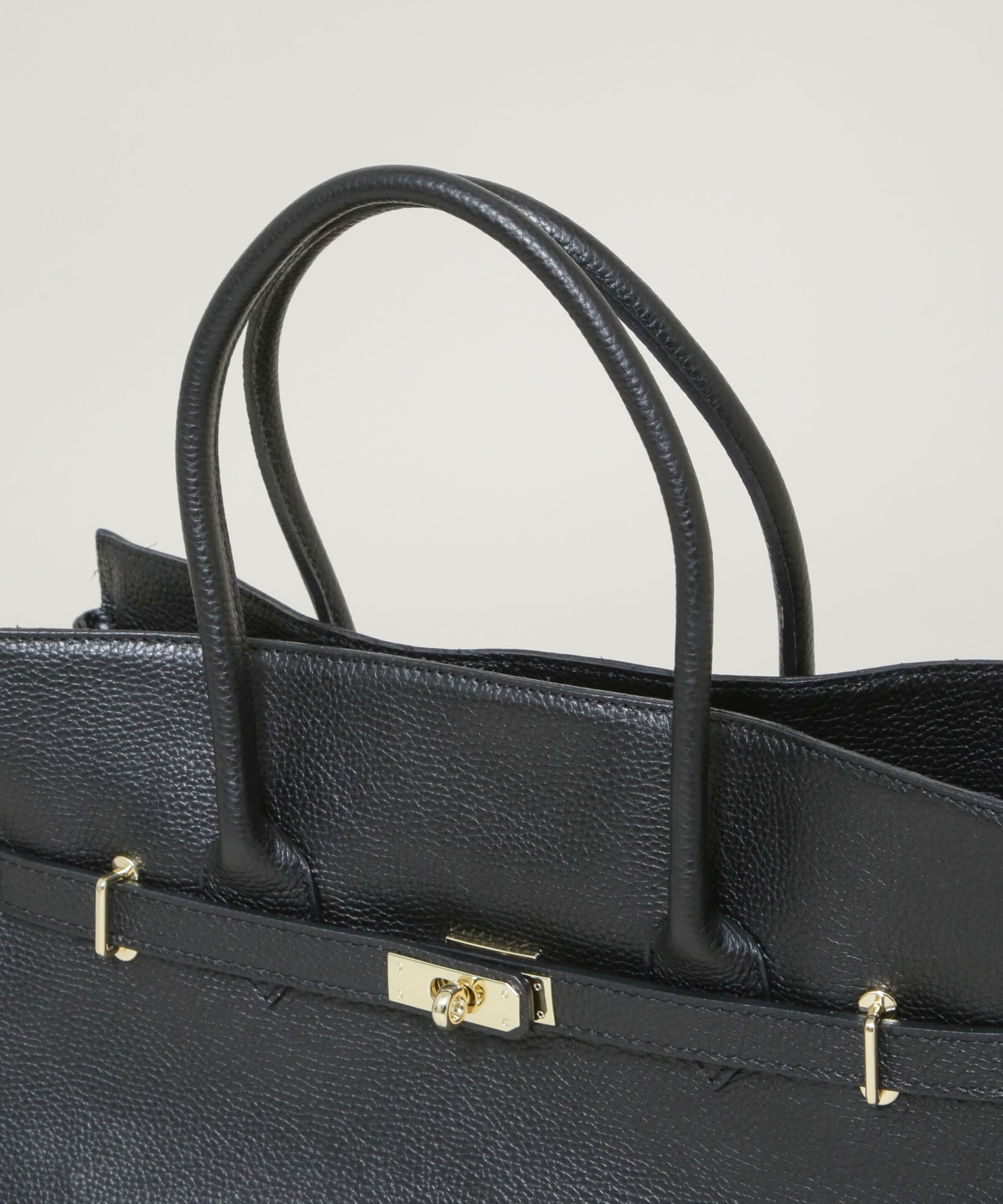 nano･universe「AULENTTI/レザーターンロックモチーフビッグトート」|ショルダー・メッセンジャー|