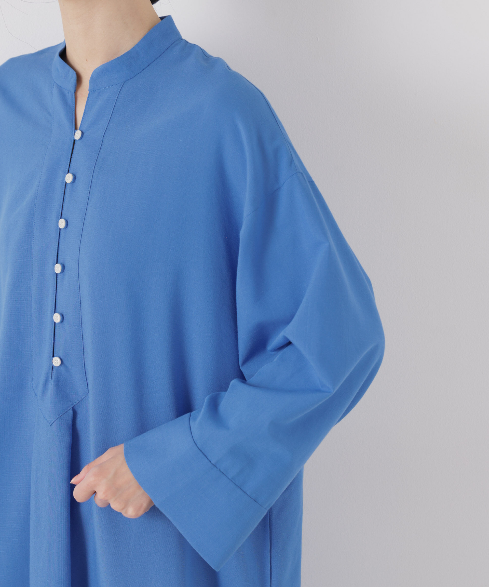 nano･universe「マシンウォッシャブルリネン混 スタンドカラーワンピース」|ワンピース|