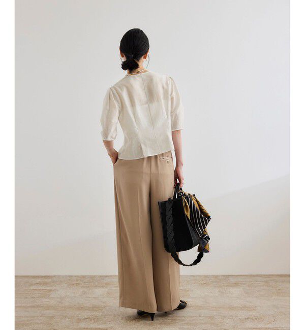 ROPE「【洗える・羽織にもなる】Vネック5分袖パフスリーブブラウス」|シャツ・ブラウス|