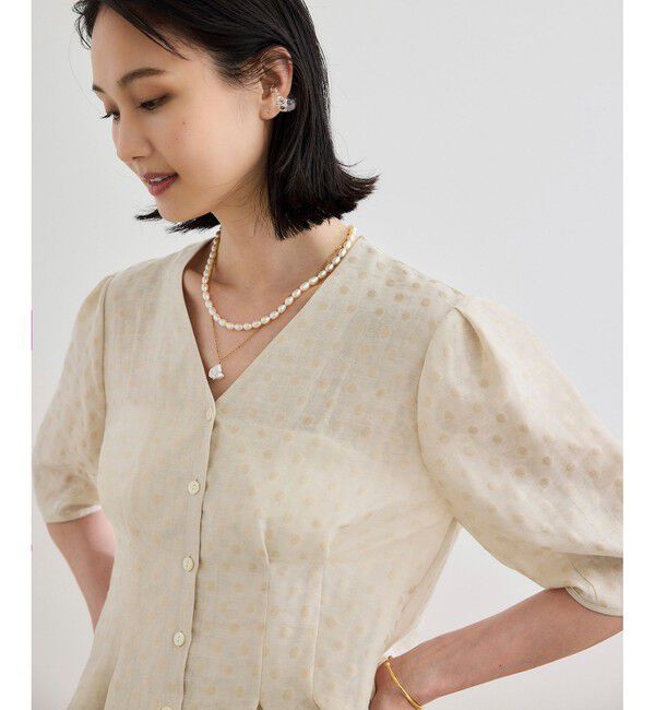 ROPE「【洗える・羽織にもなる】Vネック5分袖パフスリーブブラウス」|シャツ・ブラウス|ホワイト系(12)