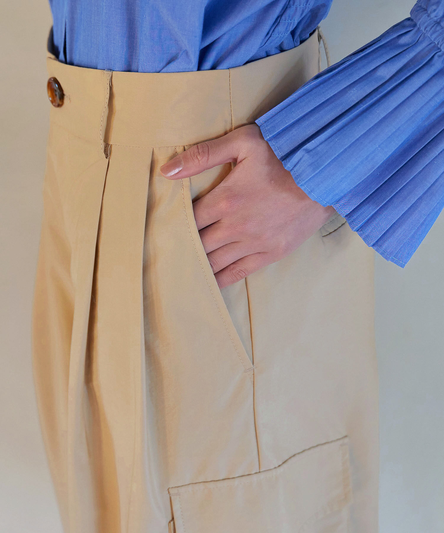 VIS「【セットアップ対応】タックギャザーワイドカーゴパンツ」|カーゴ|