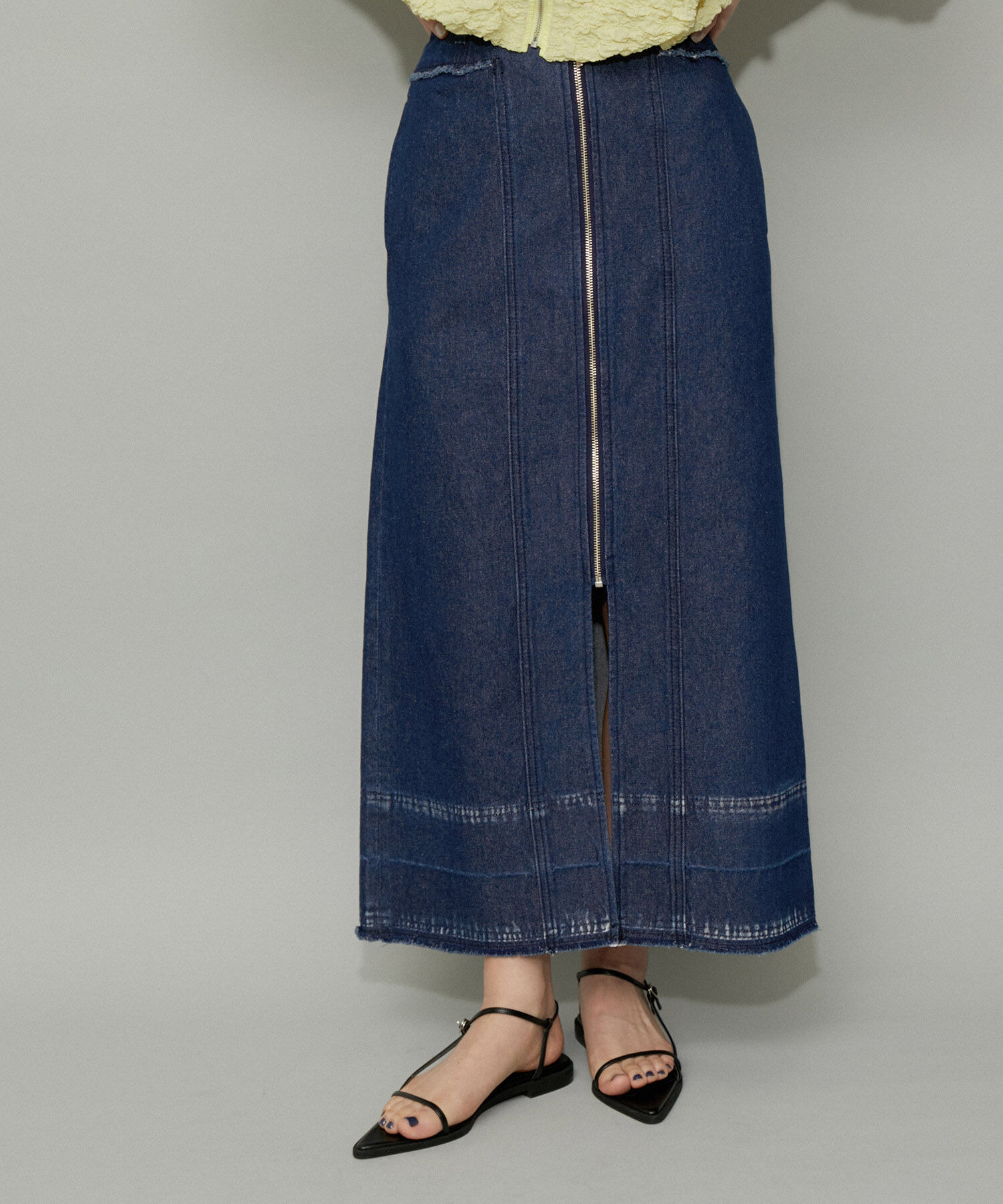 ADAM ET ROPE'「【WEB限定】フロントジップデニムスカート」|スカート|ブルー系(45)