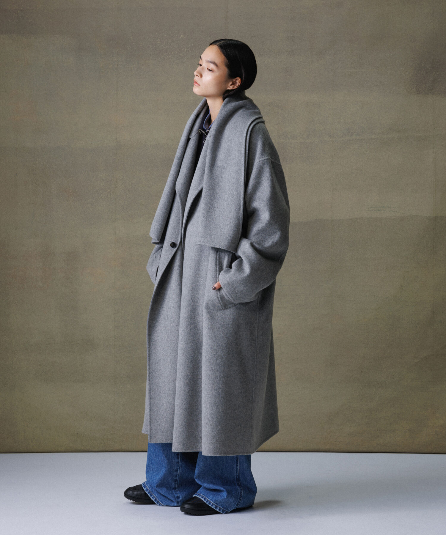 ADAM ET ROPE'「《マフラー付き》メリノウール ダブルフェイス セミダブル オーバー コート / 超軽量 / ユニセックス」|ステンカラーコート|