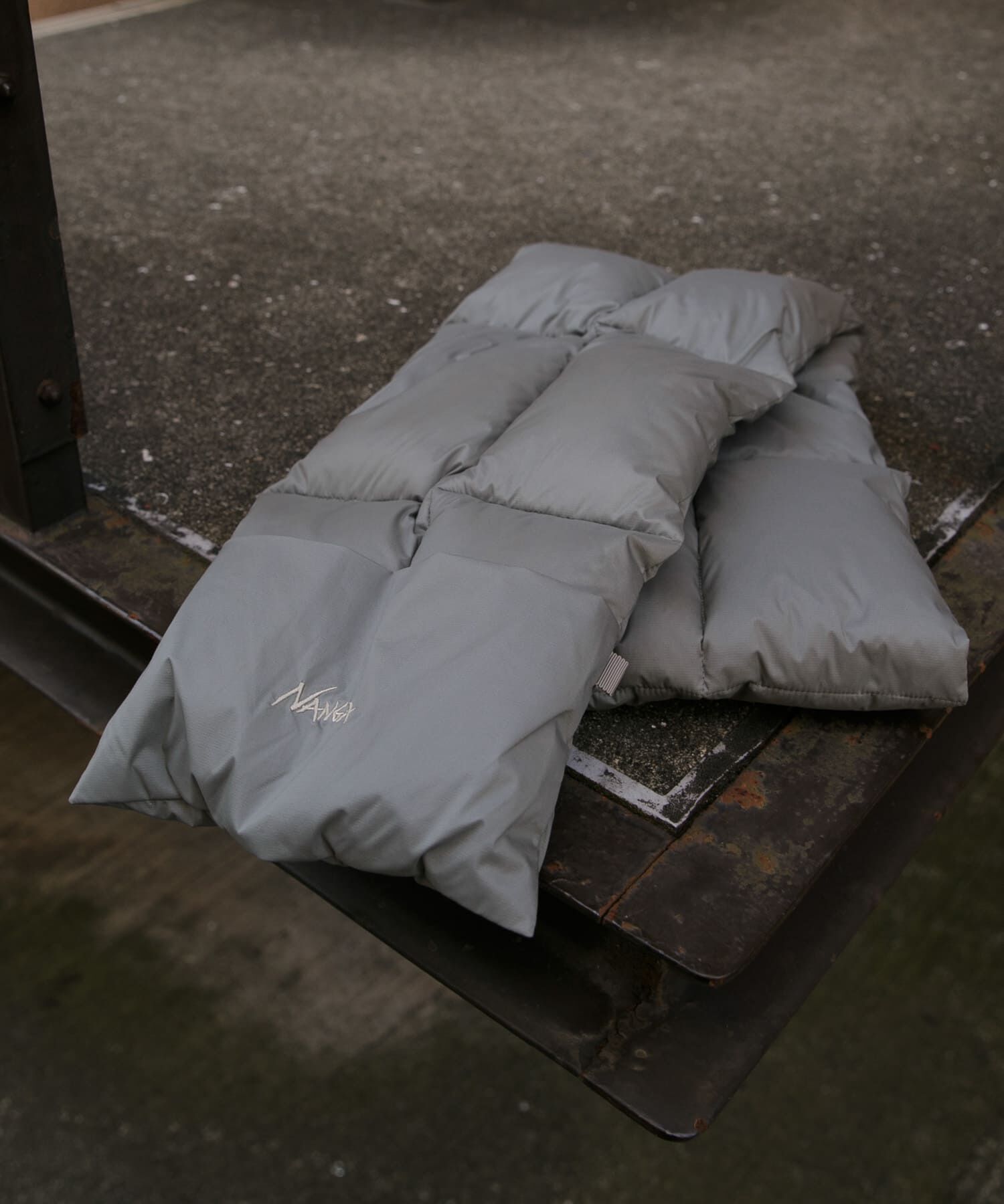 URBAN RESEARCH DOORS「『別注』NANGA&times;DOORS　DOWN MUFFLER」|マフラー|