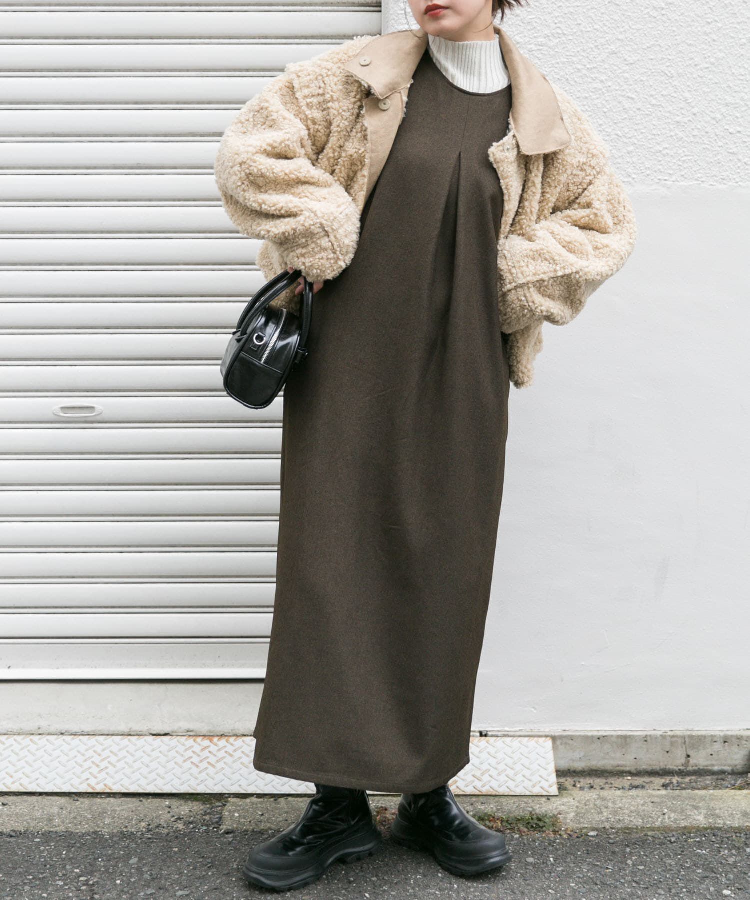  「『2サイズ展開』BACKクロスジャンパースカート」|ワンピース|ダークブラウン