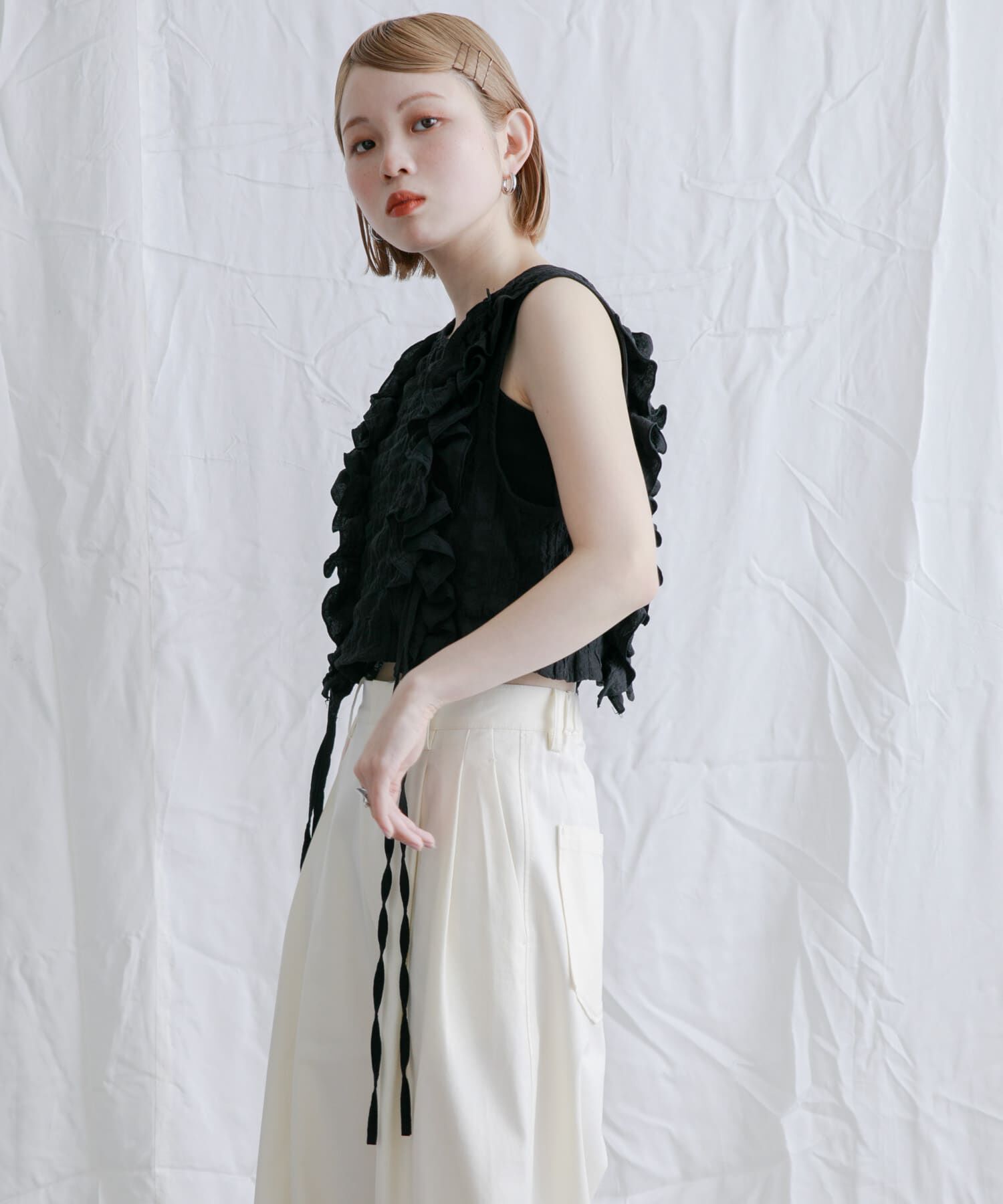  「2WAYフリルノースリーブトップス」|ベスト・ジレ|