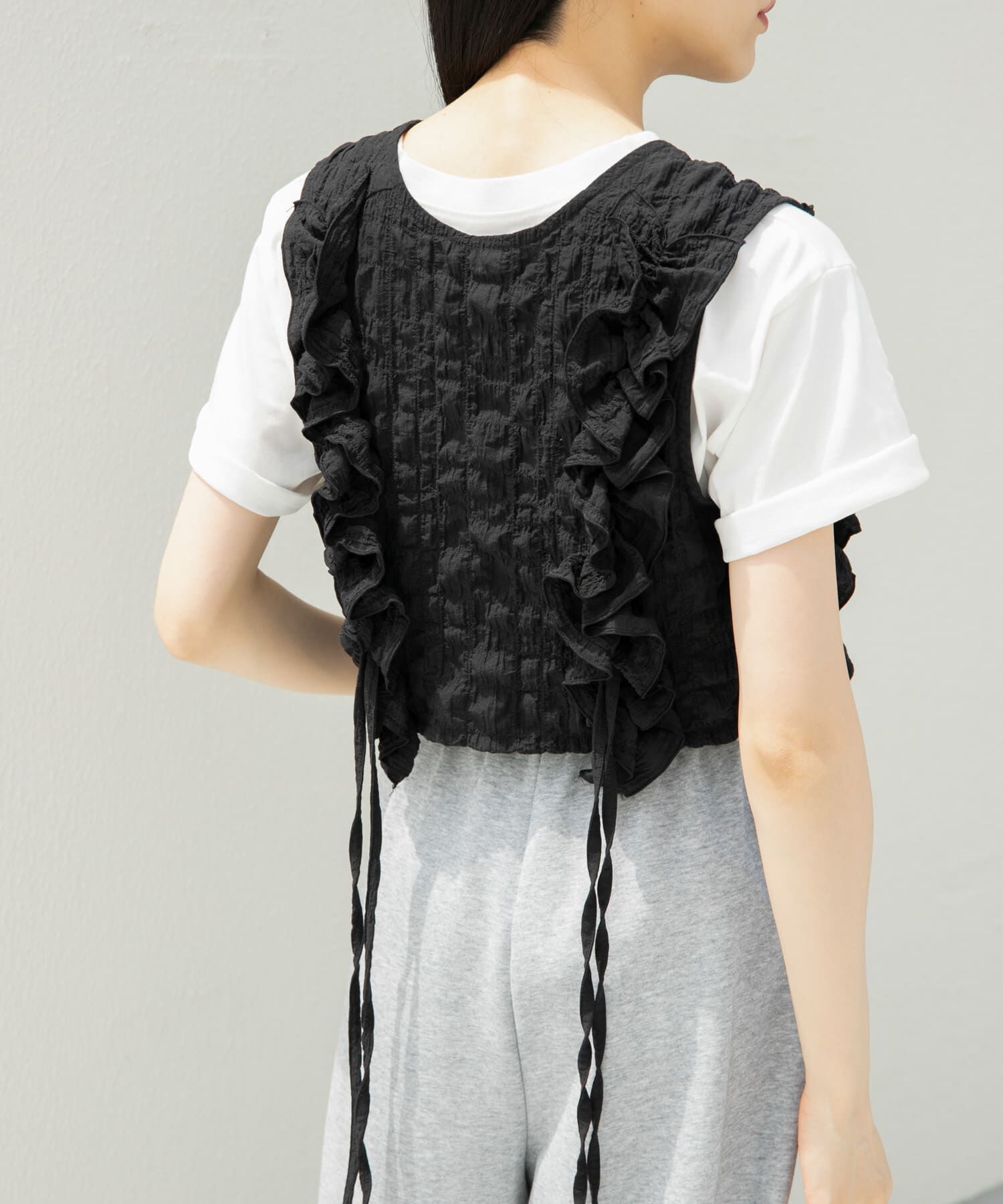  「2WAYフリルノースリーブトップス」|ベスト・ジレ|