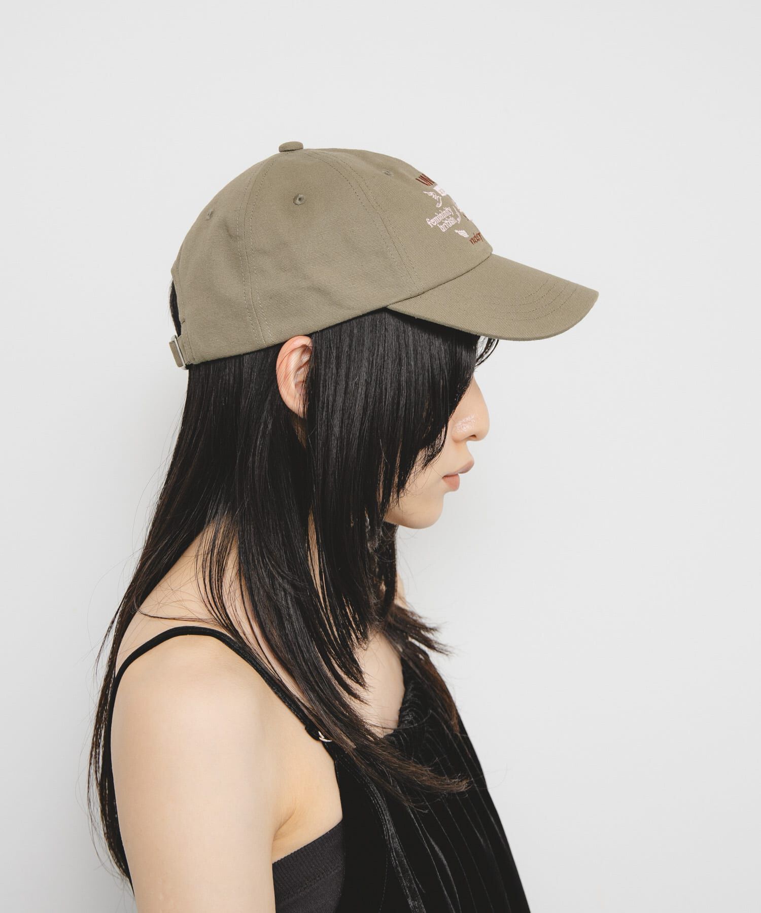  「バイカラーエンブロイダリーCAP」|キャップ・キャスケット|