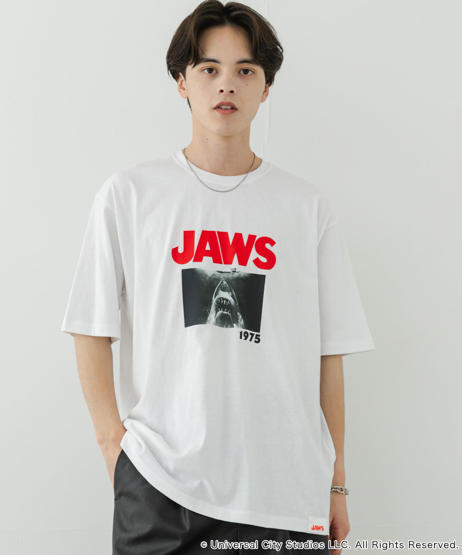 SENSE OF PLACE by URBAN RESEARCH「『別注』SENSE OF PLACE&times;JAWS　プリントT-SHIRTS/B」|Tシャツ・カットソー|ホワイト
