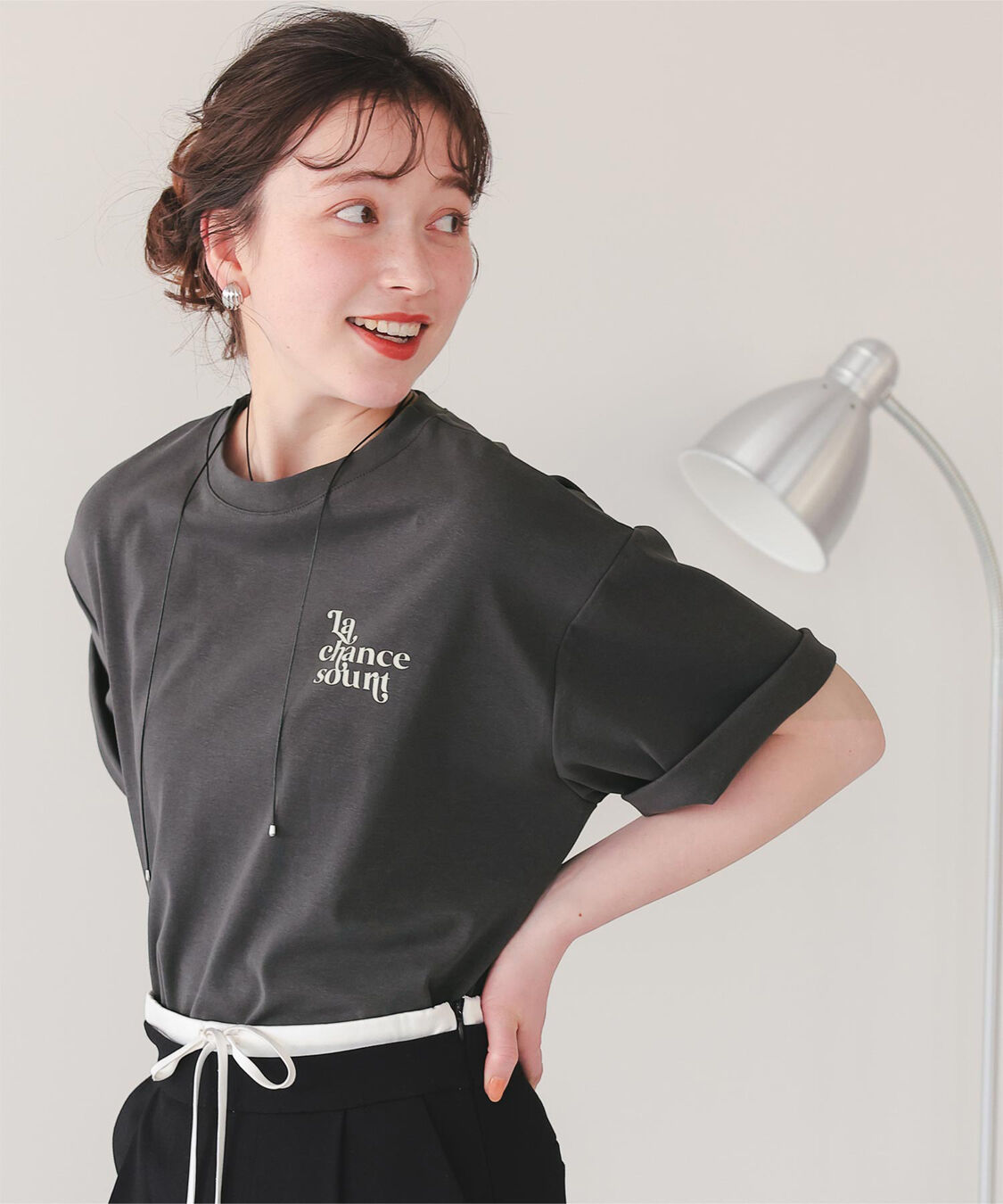 titivate「バックロゴゆるっとTシャツ」|Tシャツ・カットソー|チャコール